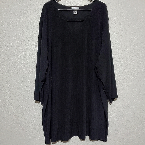 Catherines Tops - Catherines Geomtric Slinky Knit Tunic Top V-Neck Blouse size 3X plus size office